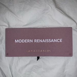 The “Modern Renaissance” palette by Anastasia